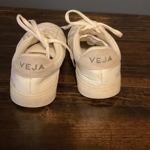Veja Campo White Women's Sneakers - Picture 5 of 8